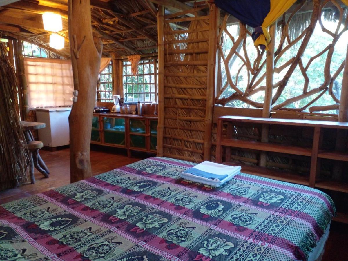 El Bamboo Cabins Balgue Esterno foto